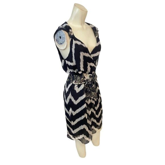 Milly New York Chevron Print Silk Sheath Dress W/ Gold Shimmer 6 Fits size 4 - Picture 2 of 5